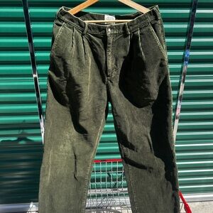 G.H. Bass & Co. Forest Green Corduroy Men's Pants
